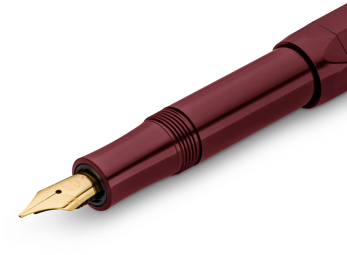 Kaweco Classic Sport Bordeaux fountain pen nib close-up