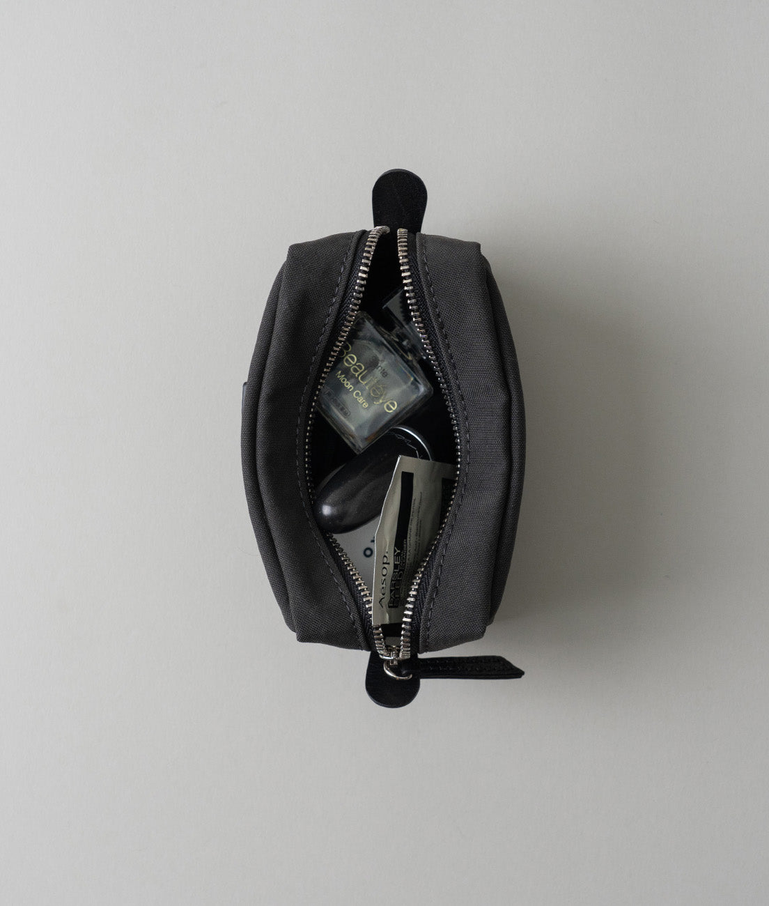 Nylon Pouch Volume - Point of View