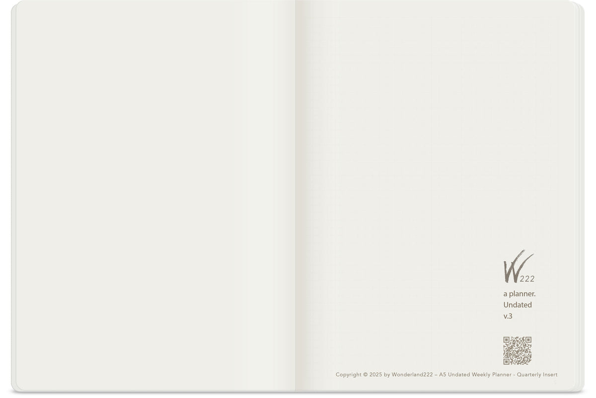 Wonderland222 A5 quarterly insert title page