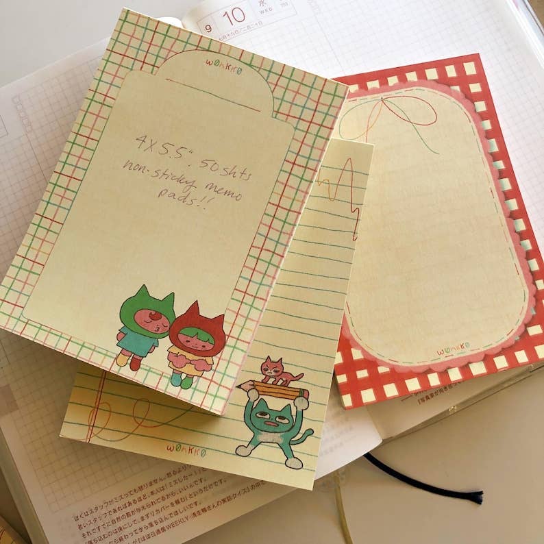 In Love | Kawaii Memo Pad: Checkered Stationery, Non-Sticky Notes